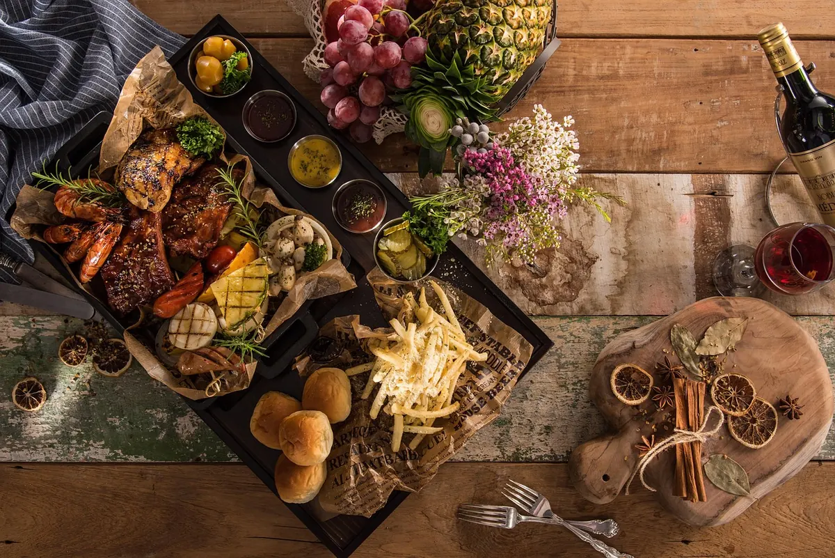 The Merseyside Sunday Roast: How to Choose the Right Pub for Your Budget